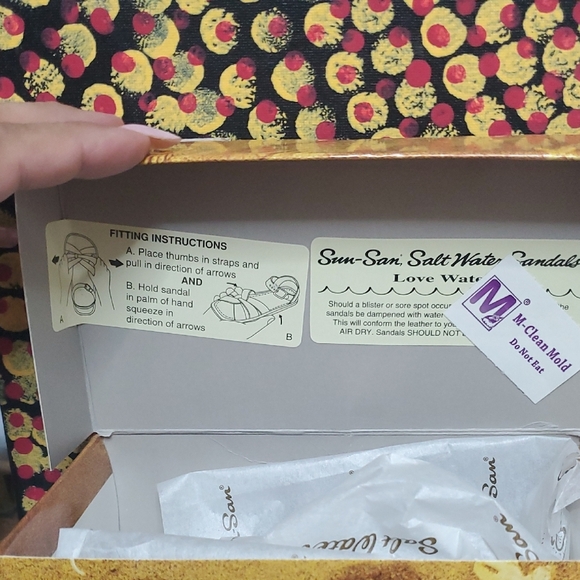 Salt Water Sandals by Hoy Black Sandals Comfortable Versatile - Picture 8 of 9